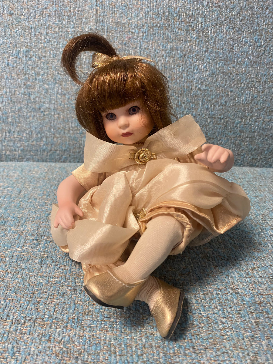 Marie Osmond Disney Baby Belle Beauty and the Beast Tiny Tot Doll The Wonderful World of Animation