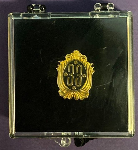 Disneyland Old Disney Club 33 Logo Members Only Lapel Pin Gold Tone & Black